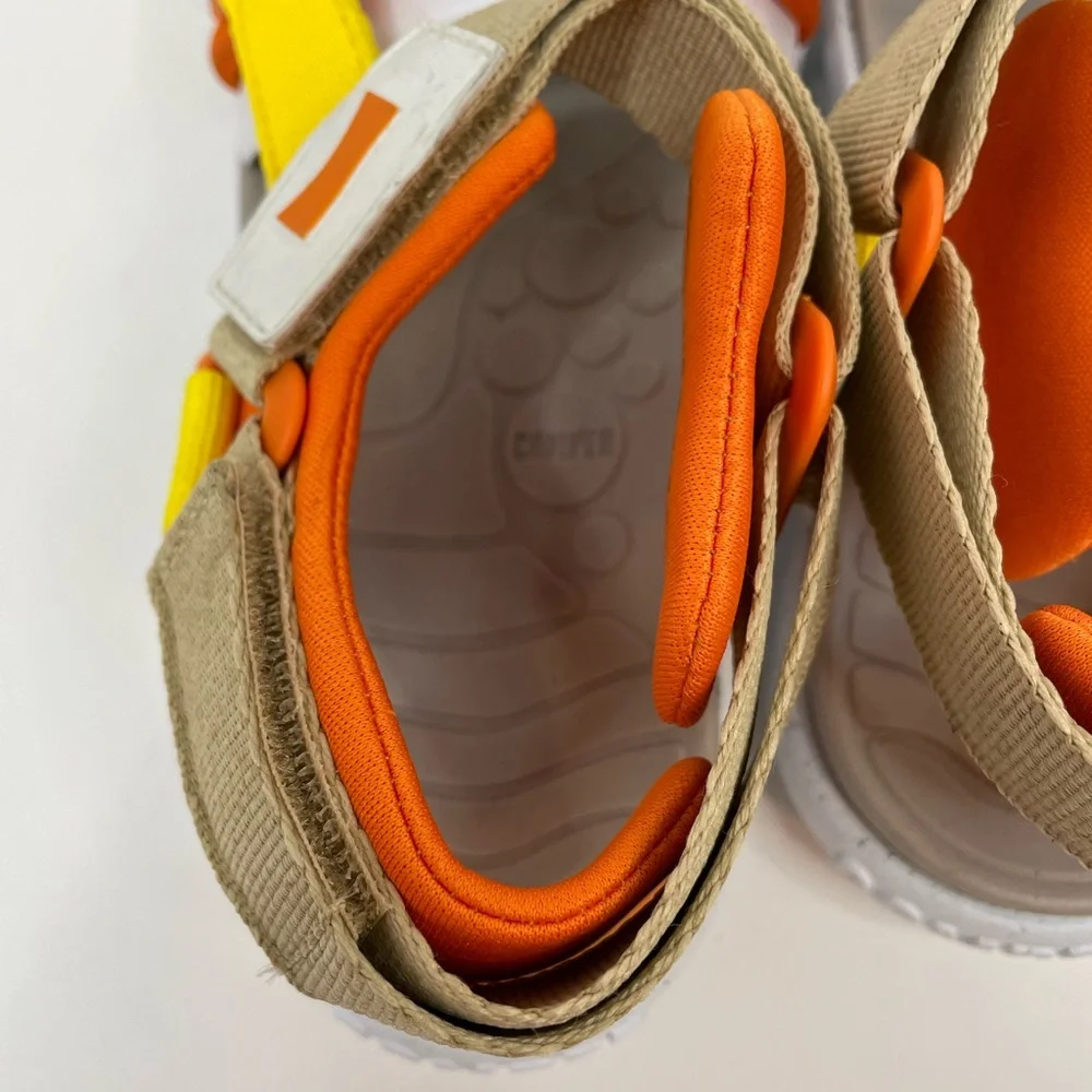 New Kid’s Unisex Camper Tan, Yellow, Orange Wous Sandals Size 31 EU